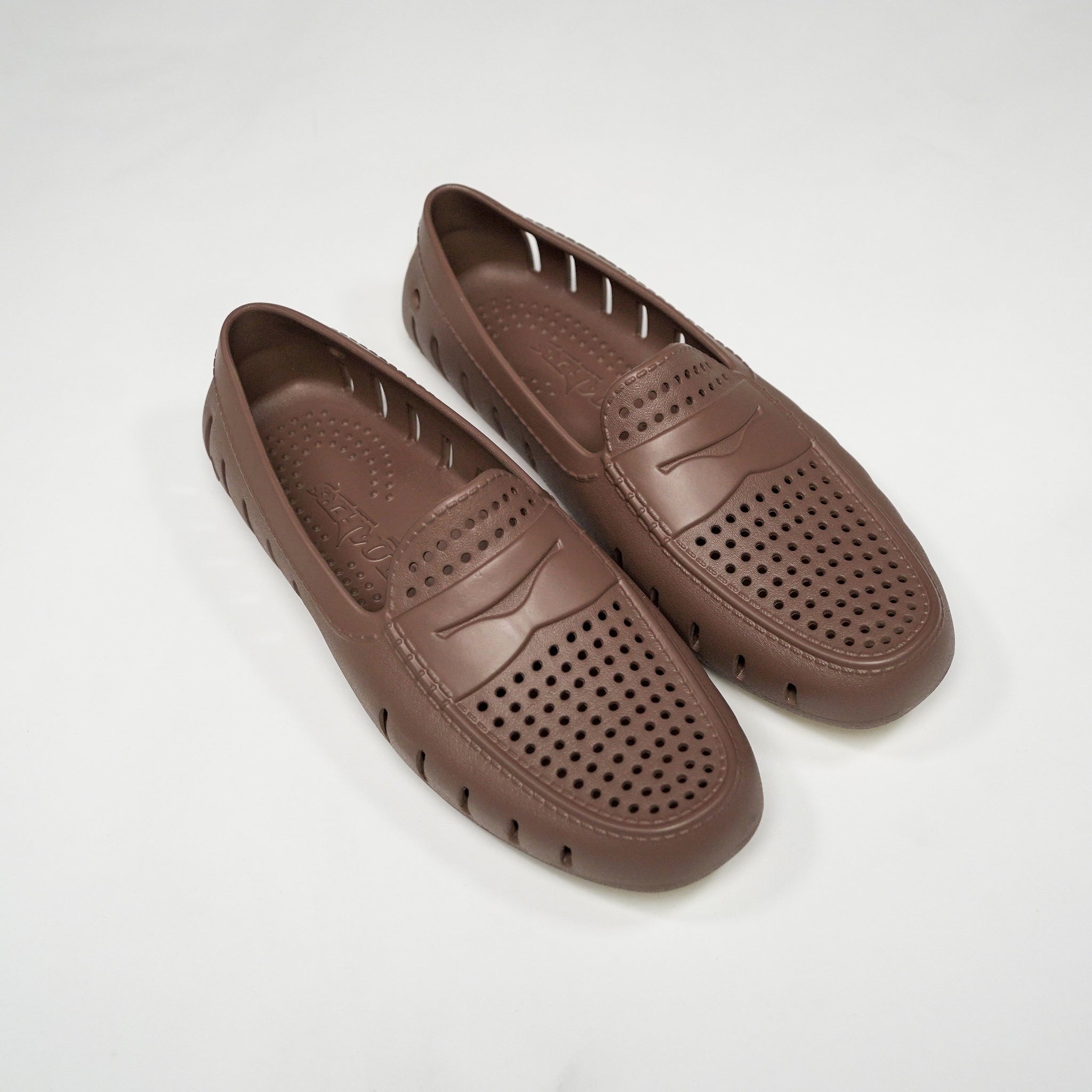 Men’s Floafers Size 9 Country Club Drivers in Driftwood Brown and Coconut Men main image 2